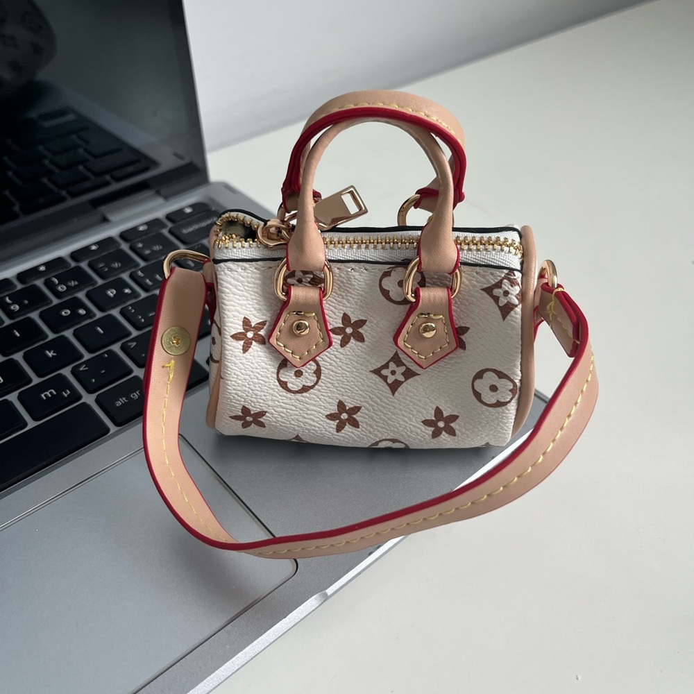 Mini Bag/Keychain Bag - Picture 2 of 5
